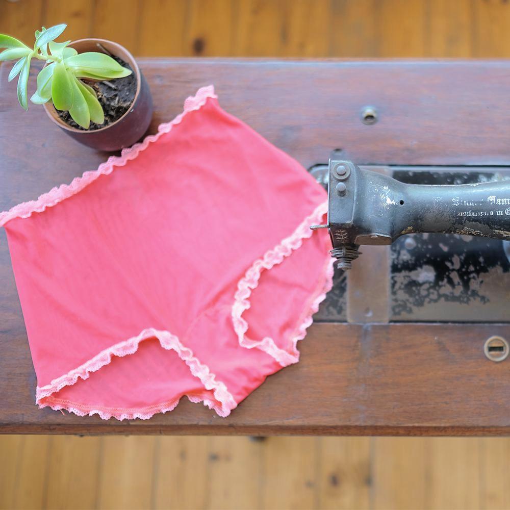 High Waist Knickers in Lady in Red - Takkleberry